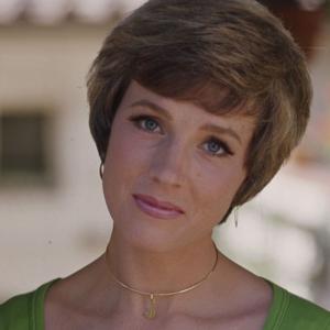Julie Andrews | Kundali | AstroNidan